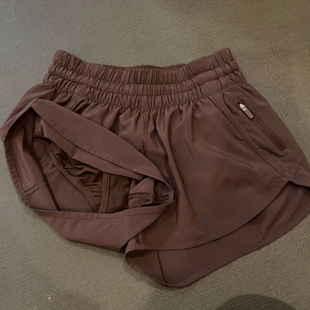 Lululemon running shorts size 6 EUC